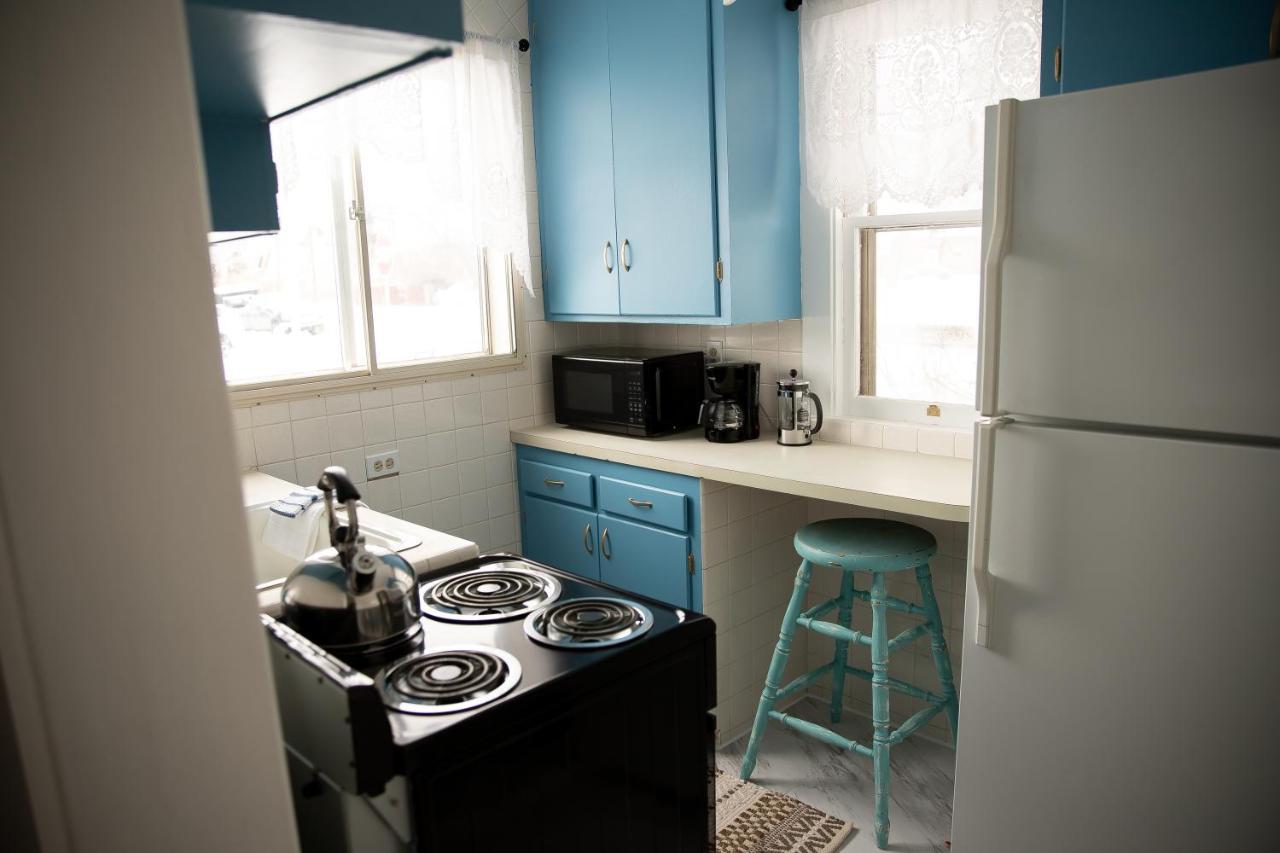 Charming French Studio Apartment Laramie Exterior photo